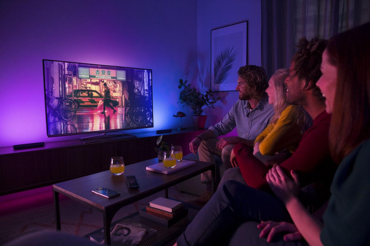 Philips Hue Play RGB LED lámpa TV nézéshez