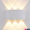 Kép 2/2 - Kültéri falra szerelhető LED lámpa, lefelé és felfelé világít, 6,8W, 480lm, 3200K melegfehér, CRI82, IP54, 17x8cm, fehér