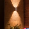 Kép 2/2 - Philips Hue Resonate kültéri inox fali lámpa, lefelé és felfelé világít, White and Color Ambiance, 2x8W, 1200lm, RGBW 2000-6500K, IP44, 1746447P7