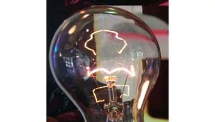 Ha ezt Edison látná... Philips Hue vezérlésű izzólámpa :) (Hue Hétfő 25.)