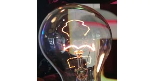 Ha ezt Edison látná... Philips Hue vezérlésű izzólámpa :)  (Hue Hétfő 25.)